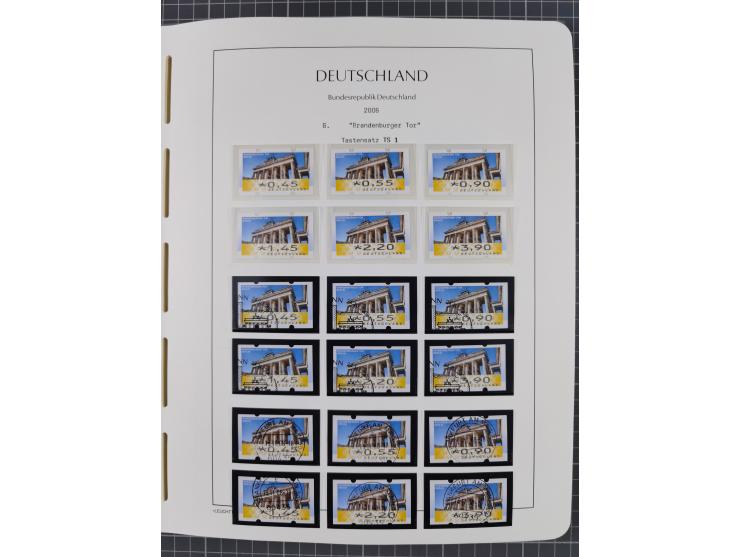 1949/2024, umfangreiche postfrische und zusätzlich teils gestempelte Sammlung in über 100 Vordruckalben und hunderten losen B