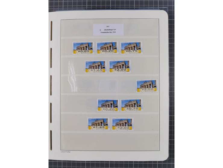 1949/2024, umfangreiche postfrische und zusätzlich teils gestempelte Sammlung in über 100 Vordruckalben und hunderten losen B