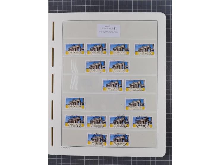 1949/2024, umfangreiche postfrische und zusätzlich teils gestempelte Sammlung in über 100 Vordruckalben und hunderten losen B