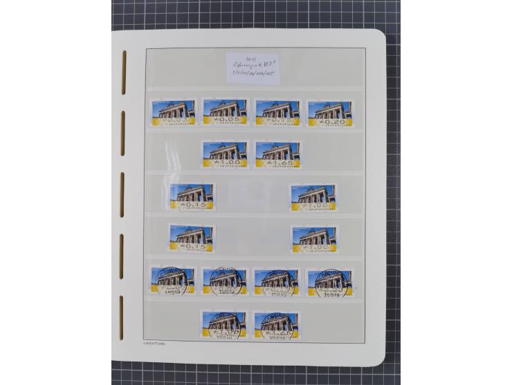 1949/2024, umfangreiche postfrische und zusätzlich teils gestempelte Sammlung in über 100 Vordruckalben und hunderten losen B