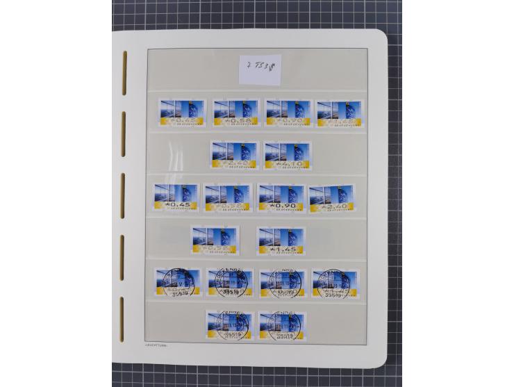 1949/2024, umfangreiche postfrische und zusätzlich teils gestempelte Sammlung in über 100 Vordruckalben und hunderten losen B