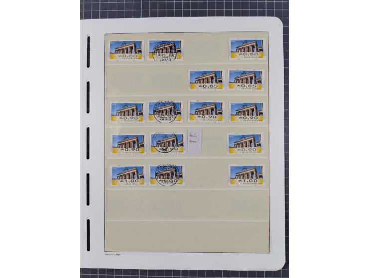 1949/2024, umfangreiche postfrische und zusätzlich teils gestempelte Sammlung in über 100 Vordruckalben und hunderten losen B