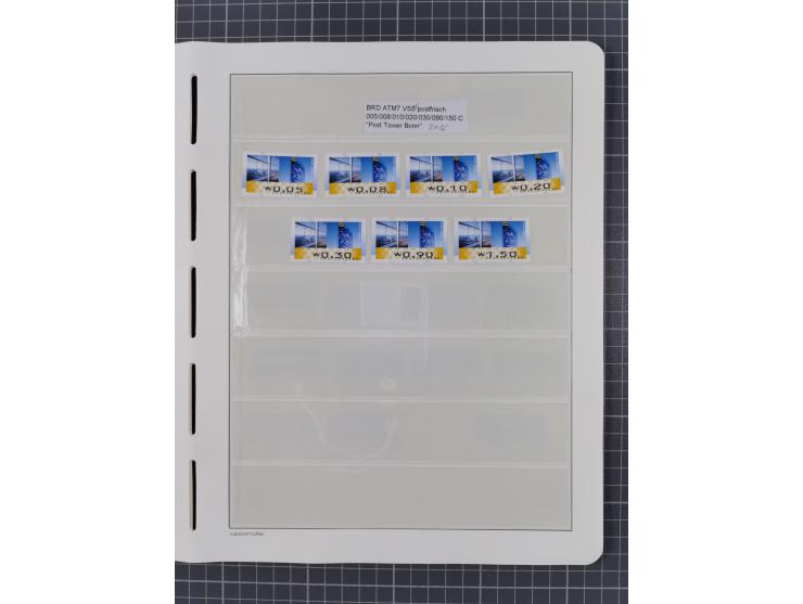 1949/2024, umfangreiche postfrische und zusätzlich teils gestempelte Sammlung in über 100 Vordruckalben und hunderten losen B