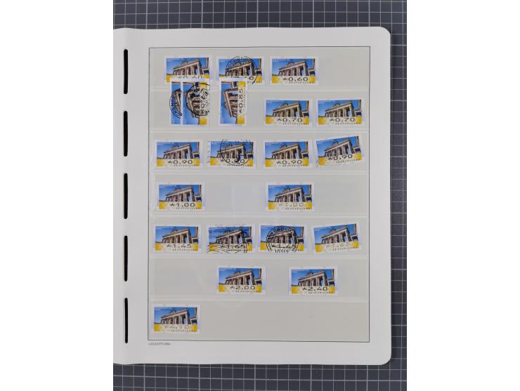 1949/2024, umfangreiche postfrische und zusätzlich teils gestempelte Sammlung in über 100 Vordruckalben und hunderten losen B