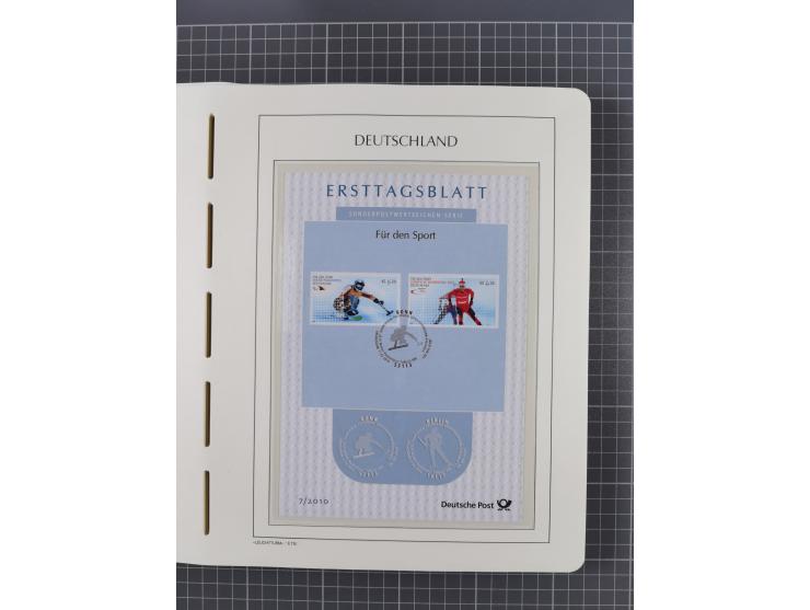 1949/2024, umfangreiche postfrische und zusätzlich teils gestempelte Sammlung in über 100 Vordruckalben und hunderten losen B