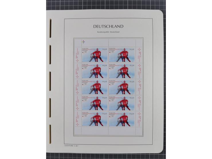 1949/2024, umfangreiche postfrische und zusätzlich teils gestempelte Sammlung in über 100 Vordruckalben und hunderten losen B