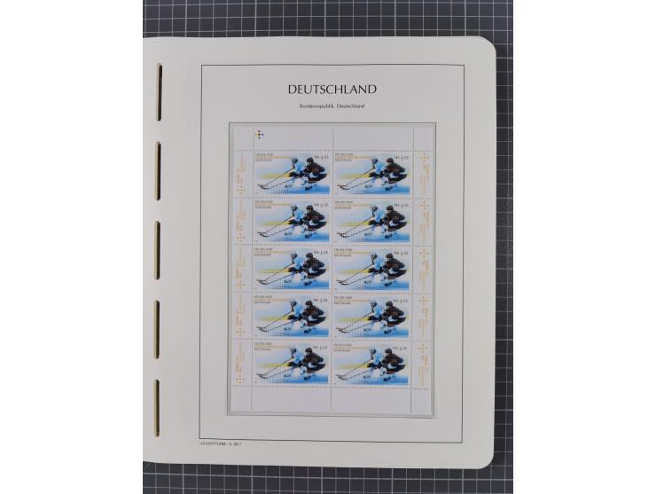 1949/2024, umfangreiche postfrische und zusätzlich teils gestempelte Sammlung in über 100 Vordruckalben und hunderten losen B