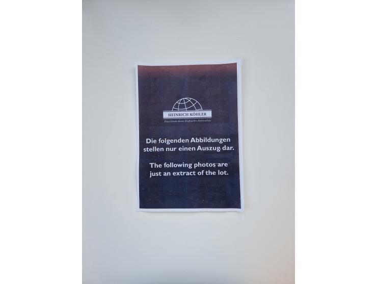 BRD: 1950/2000 ca., bunte Mischung an Medaillen und Münznachprägungen, u. a. schöne Emaille-Medaille der Stadt Düsseldorf, ca