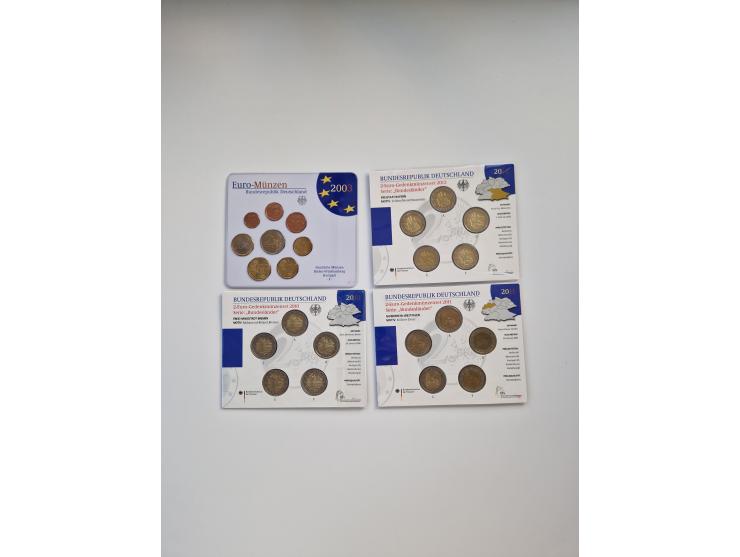 BRD: 2002/15, Lot mit 2 Euro Kurs- und Gedenkmünzensätzen, dabei u.a. 2x Bundesländerserie bis 2015 in allen Prägestätten, zu