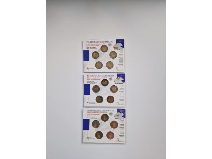 BRD: 2002/15, Lot mit 2 Euro Kurs- und Gedenkmünzensätzen, dabei u.a. 2x Bundesländerserie bis 2015 in allen Prägestätten, zu