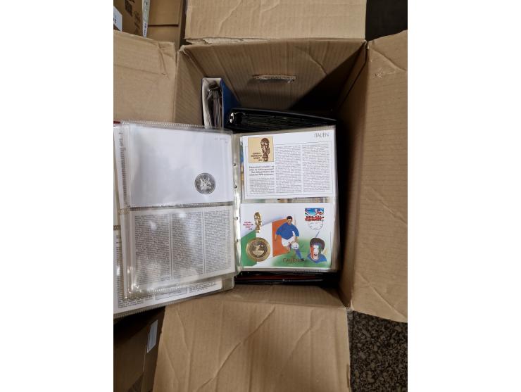 ALLE WELT: 1875/1990, Kleinmünzen aus dem Umlauf, dabei Deutsches Reich, USA, mit zwei Token aus dem Bürgerkrieg, 1863 “Army 