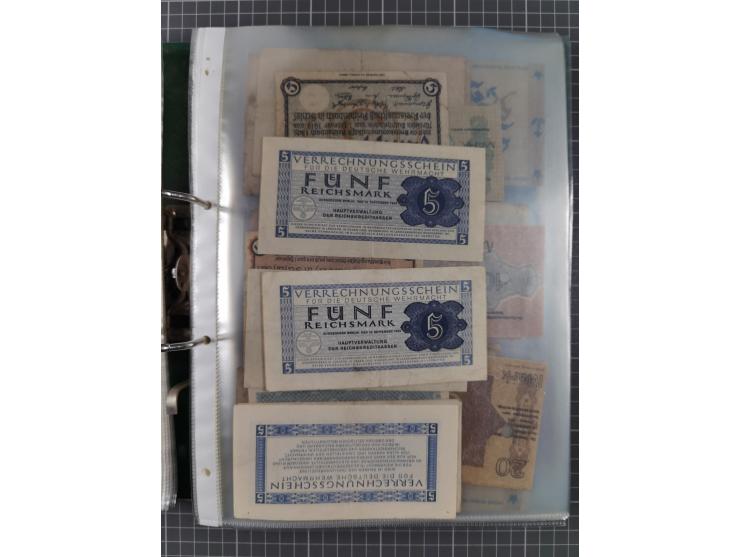 ALLE WELT: 1898/1984 ca., über 300 Banknoten, u.a Deutsches Reich, sowie Notgeld, II-III