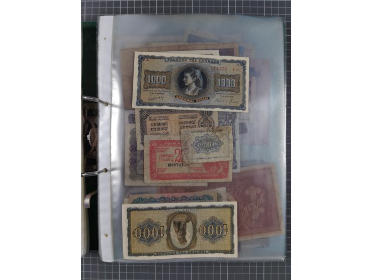 ALLE WELT: 1898/1984 ca., über 300 Banknoten, u.a Deutsches Reich, sowie Notgeld, II-III