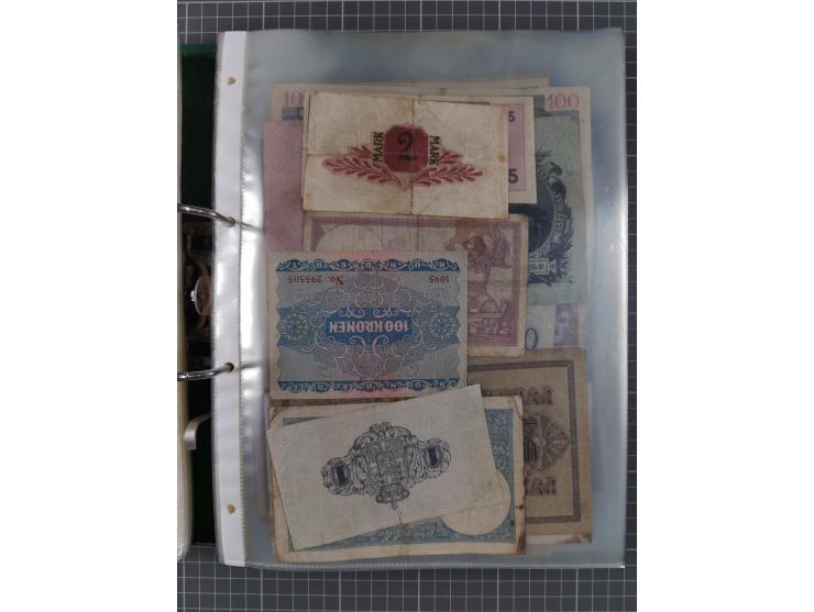 ALLE WELT: 1898/1984 ca., über 300 Banknoten, u.a Deutsches Reich, sowie Notgeld, II-III