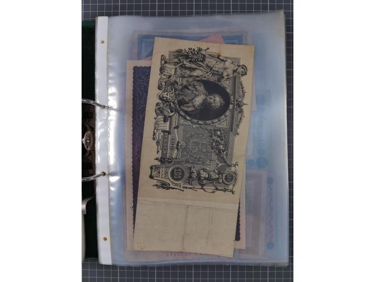 ALLE WELT: 1898/1984 ca., über 300 Banknoten, u.a Deutsches Reich, sowie Notgeld, II-III