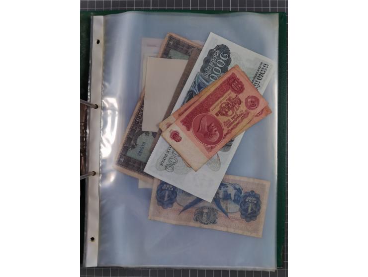 ALLE WELT: 1898/1984 ca., über 300 Banknoten, u.a Deutsches Reich, sowie Notgeld, II-III