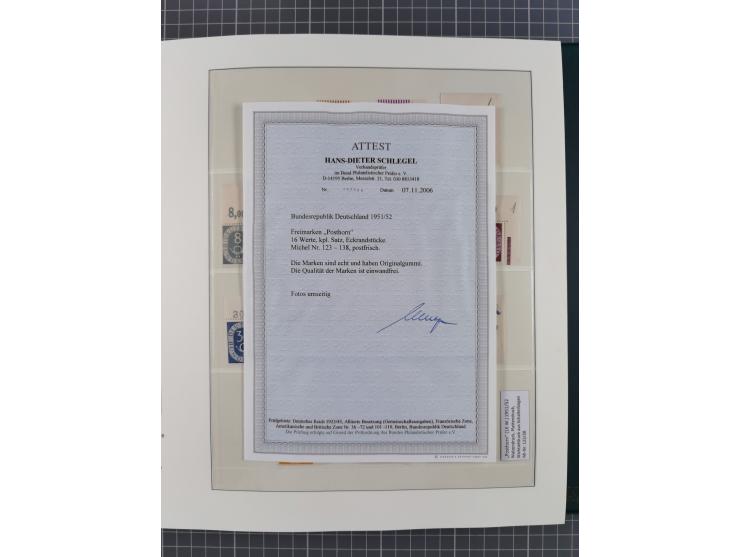 1951/2020, postfrische Sammlung “ Dauerserien Eckrandstücke”, ab Posthornsatz kpl. unsigniert und ungefaltet, einwandfrei (FA