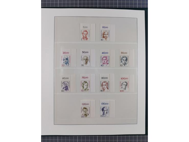 1951/2020, postfrische Sammlung “ Dauerserien Eckrandstücke”, ab Posthornsatz kpl. unsigniert und ungefaltet, einwandfrei (FA