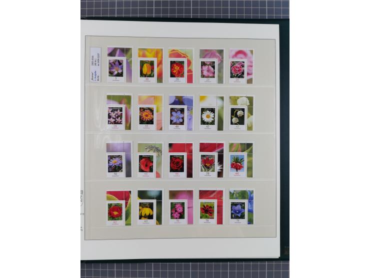1951/2020, postfrische Sammlung “ Dauerserien Eckrandstücke”, ab Posthornsatz kpl. unsigniert und ungefaltet, einwandfrei (FA