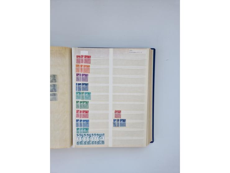 1879/1960, large mint never hinged/unused and used accumulation, including Officials, Parcel stamps and Postage Dues, plenty 