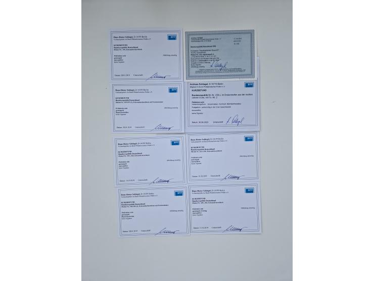 1951/2023, reichhaltiger postfrischer/ungebrauchter und gestempelter Sammlungsbestand mit Viererblocks, Bogenecken, Oberrands