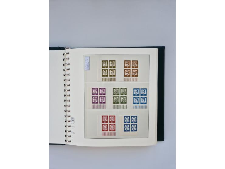 1951/2023, reichhaltiger postfrischer/ungebrauchter und gestempelter Sammlungsbestand mit Viererblocks, Bogenecken, Oberrands