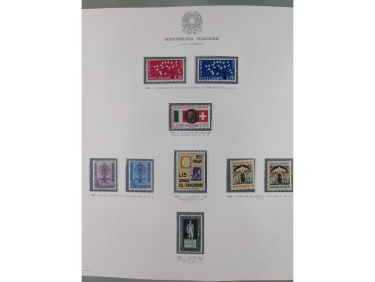 1945/1980, mostly mint never hinged collection with only a few unused, including Airmail and Express stamps, some better sets