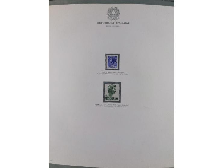 1945/1980, mostly mint never hinged collection with only a few unused, including Airmail and Express stamps, some better sets