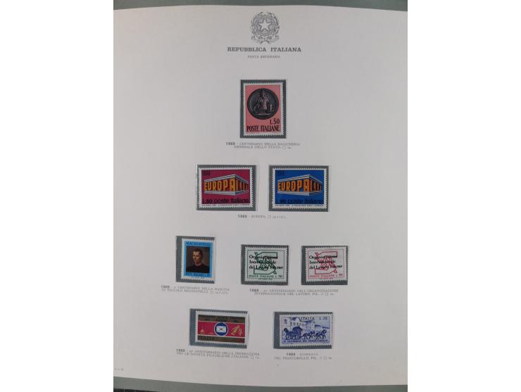 1945/1980, mostly mint never hinged collection with only a few unused, including Airmail and Express stamps, some better sets