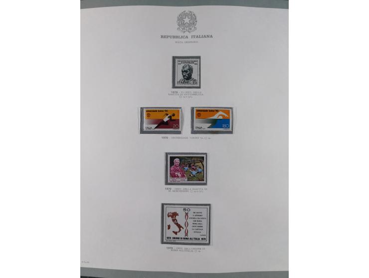 1945/1980, mostly mint never hinged collection with only a few unused, including Airmail and Express stamps, some better sets