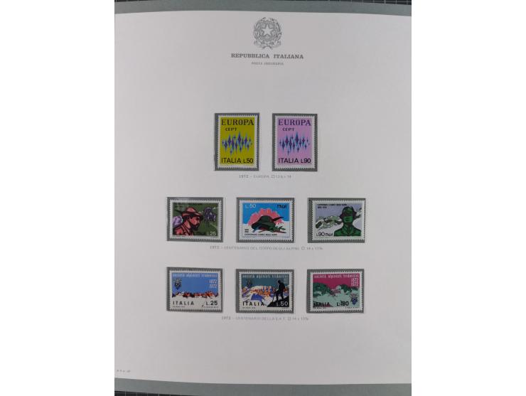 1945/1980, mostly mint never hinged collection with only a few unused, including Airmail and Express stamps, some better sets