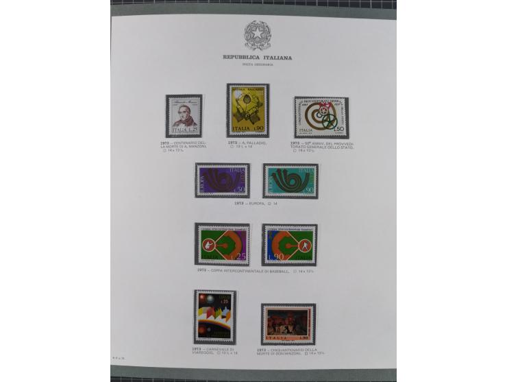 1945/1980, mostly mint never hinged collection with only a few unused, including Airmail and Express stamps, some better sets