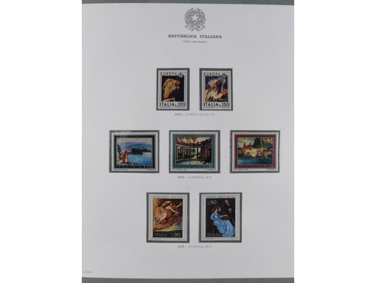 1945/1980, mostly mint never hinged collection with only a few unused, including Airmail and Express stamps, some better sets