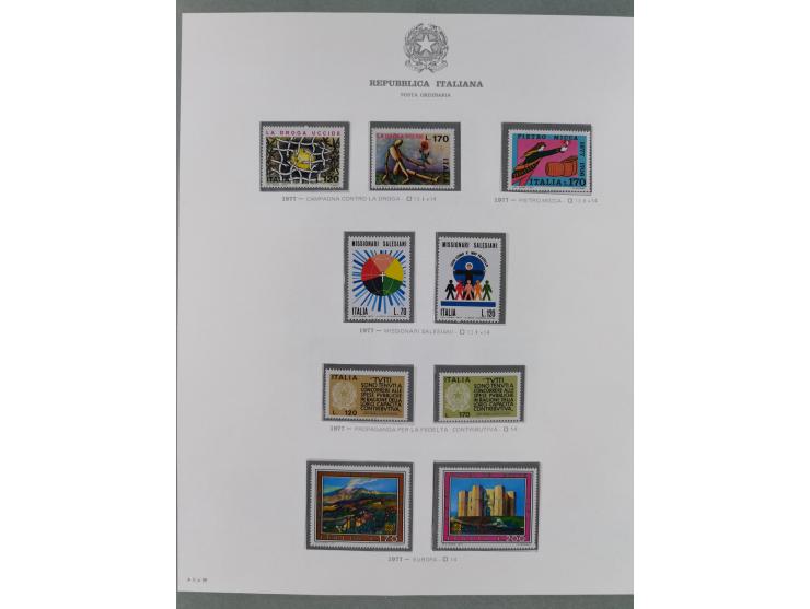 1945/1980, mostly mint never hinged collection with only a few unused, including Airmail and Express stamps, some better sets