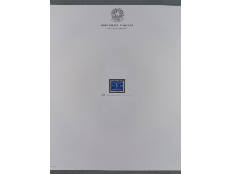 1945/1980, mostly mint never hinged collection with only a few unused, including Airmail and Express stamps, some better sets