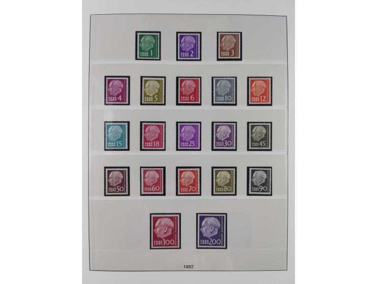 1920/59, in den Hauptnummern stark überkomplette fast ausnahmslos postfrische Sammlung inkl. Dienstmarken, dabei Mi.-Nr. 1-17