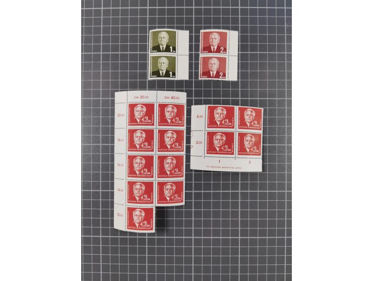 1949/53, postfrische Partie, fast ausschließlich in Bogen teilen und Bogen, dabei Bach (50), Köpfe II (ca. 10), etc.