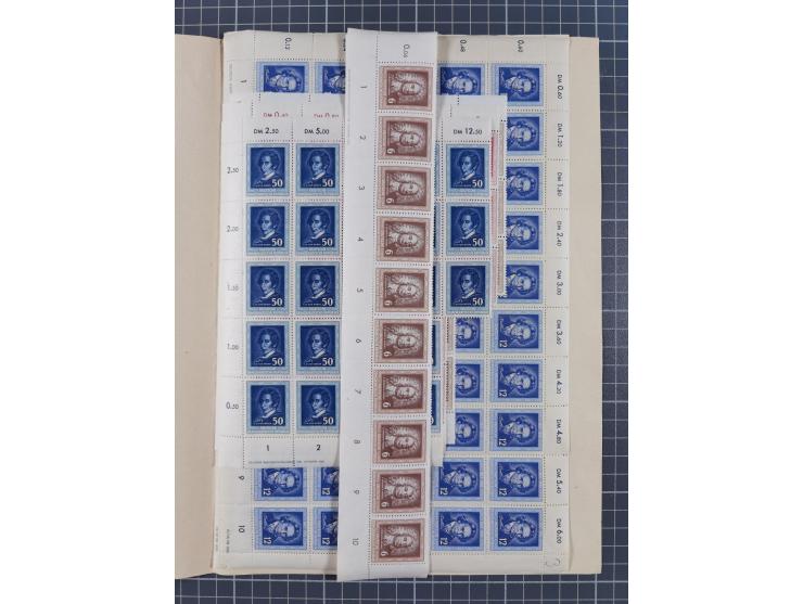 1949/53, postfrische Partie, fast ausschließlich in Bogen teilen und Bogen, dabei Bach (50), Köpfe II (ca. 10), etc.