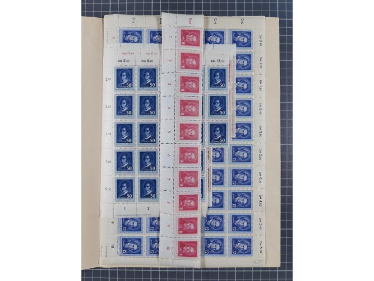 1949/53, postfrische Partie, fast ausschließlich in Bogen teilen und Bogen, dabei Bach (50), Köpfe II (ca. 10), etc.