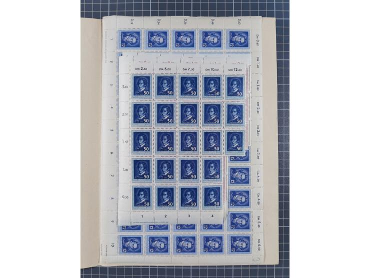 1949/53, postfrische Partie, fast ausschließlich in Bogen teilen und Bogen, dabei Bach (50), Köpfe II (ca. 10), etc.