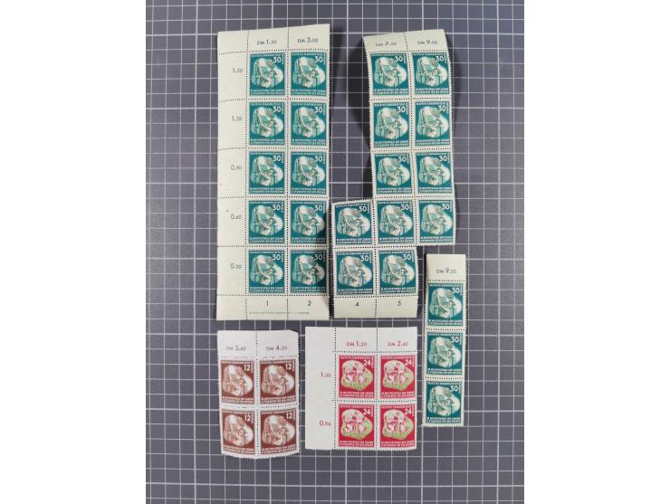 1949/53, postfrische Partie, fast ausschließlich in Bogen teilen und Bogen, dabei Bach (50), Köpfe II (ca. 10), etc.