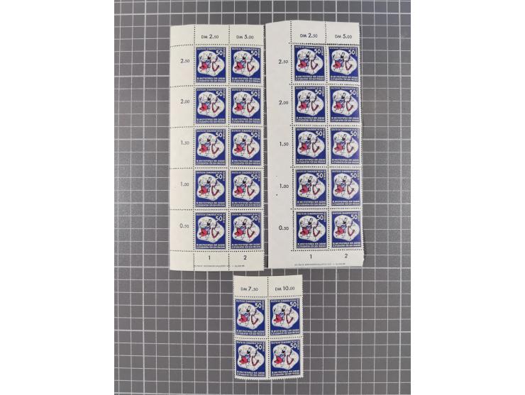 1949/53, postfrische Partie, fast ausschließlich in Bogen teilen und Bogen, dabei Bach (50), Köpfe II (ca. 10), etc.