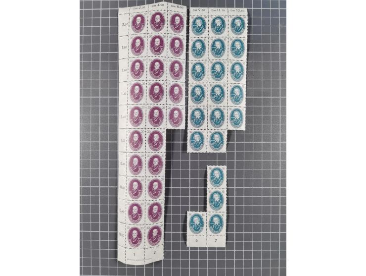 1949/53, postfrische Partie, fast ausschließlich in Bogen teilen und Bogen, dabei Bach (50), Köpfe II (ca. 10), etc.