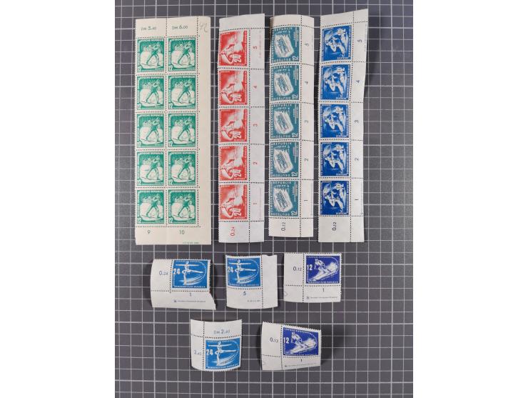 1949/53, postfrische Partie, fast ausschließlich in Bogen teilen und Bogen, dabei Bach (50), Köpfe II (ca. 10), etc.