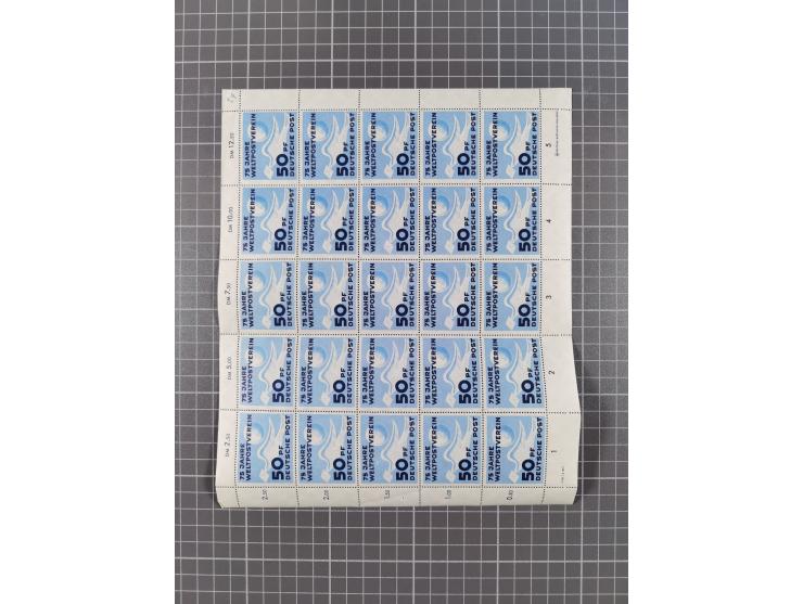 1949/53, postfrische Partie, fast ausschließlich in Bogen teilen und Bogen, dabei Bach (50), Köpfe II (ca. 10), etc.