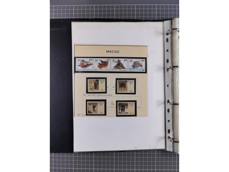 1999/2004, Collection unused in album, including 33 souvenir sheets, booklets, all mint never hinged