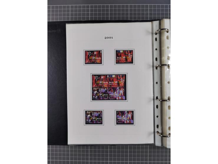 1999/2004, Collection unused in album, including 33 souvenir sheets, booklets, all mint never hinged