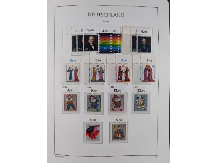 1948/90, in den Hauptnummern postfrische überkomplette Sammlung, dabei Mi.-Nr. 1-20 OR, 21-34 mit 33-34 OR (FA Schlegel BPP),