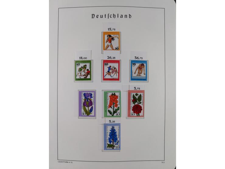 1948/90, in den Hauptnummern komplette postfrische Sammlung, fast alle Marken mit Bogen- bzw. Eckrand, einiges signiert, gute