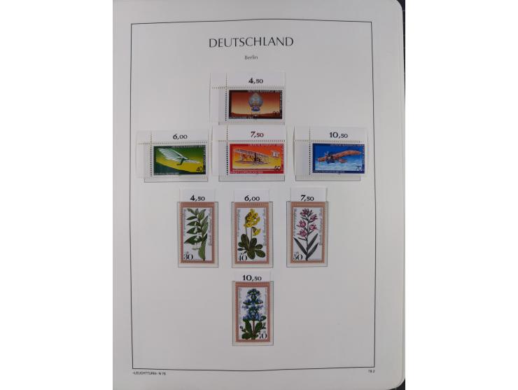 1948/90, in den Hauptnummern komplette postfrische Sammlung, fast alle Marken mit Bogen- bzw. Eckrand, einiges signiert, gute